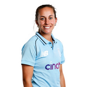 Tash Farrant Biography